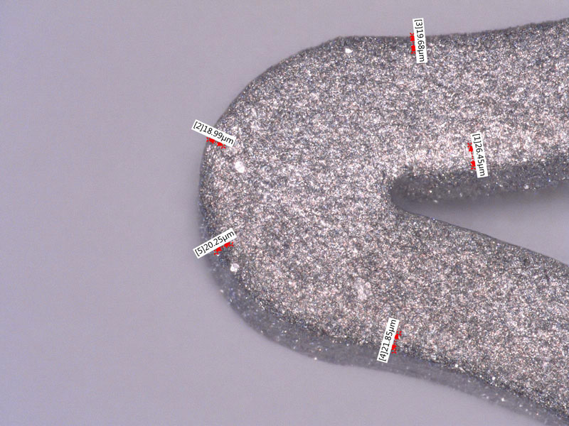 Stent surface (500x) after 50-micron glass bead and 17.5-micron AlOx.